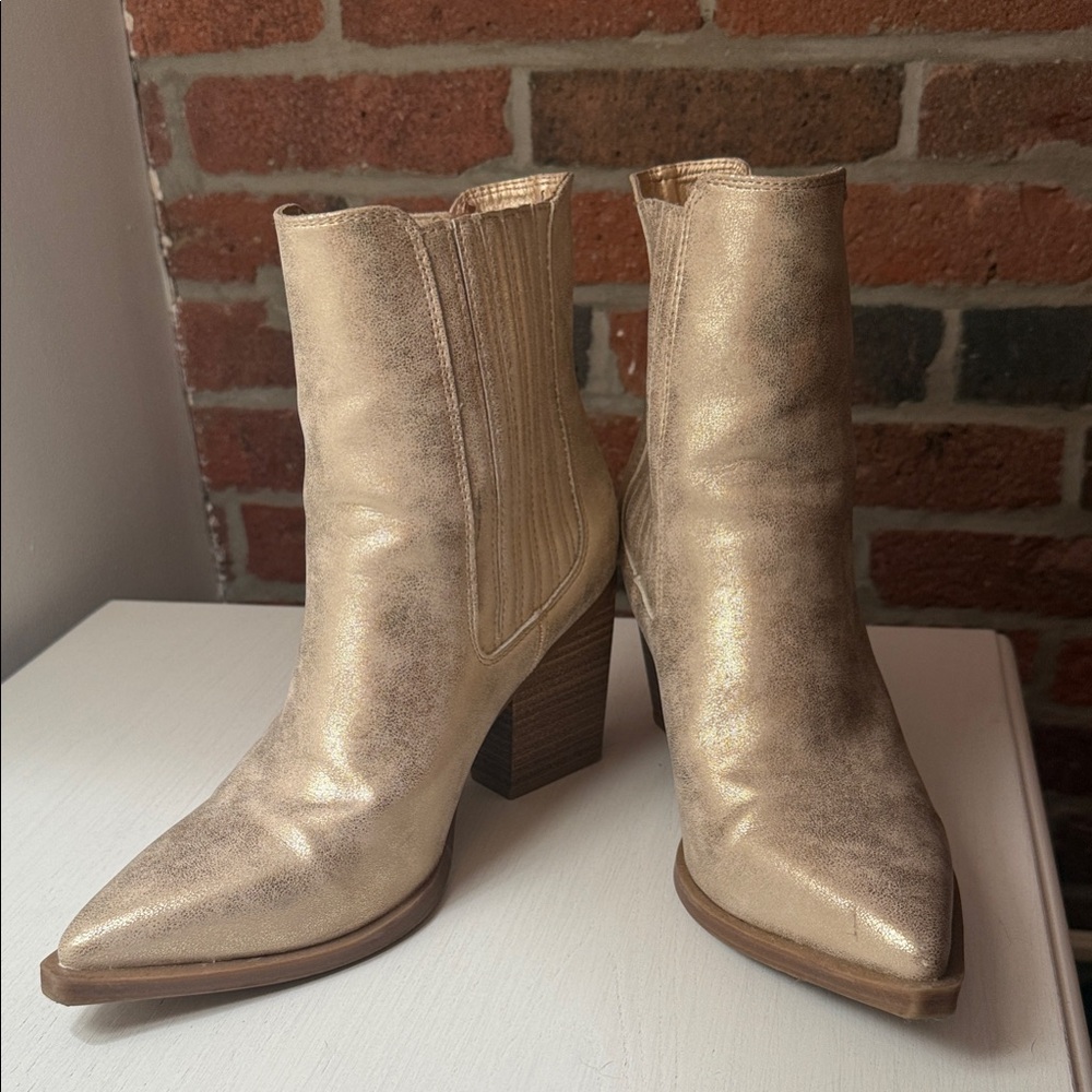 MIA Shiny Gold Block Heel Boots